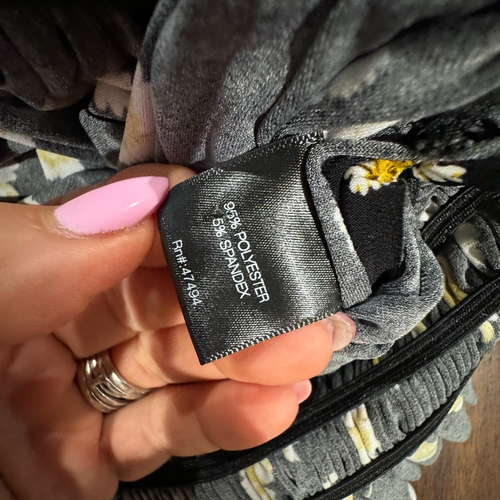 Norma Kamali Daisy - Picture 5 of 6